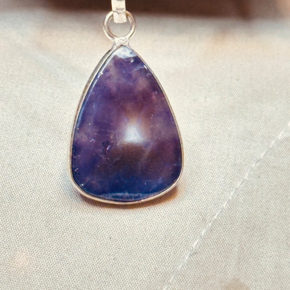 925 Sterling Silver Plated & Amethyst Stone/Crystal Pear Cut Pendant EUC - Picture 5 of 10